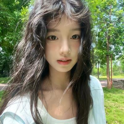 青青河畔草