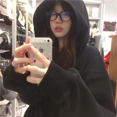 她和她的他们